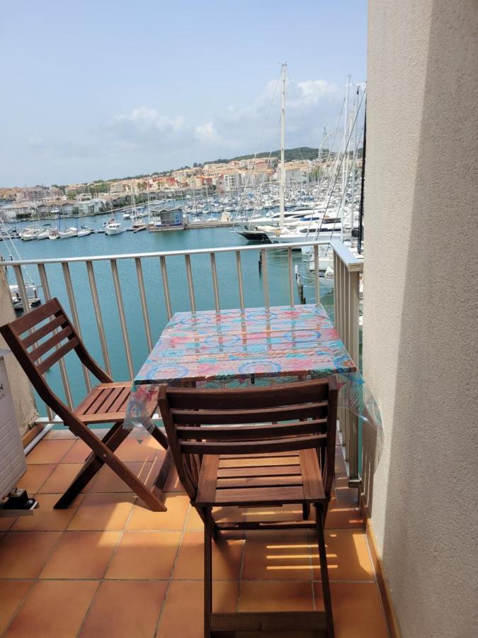 Studio Cap D Agde Vue Port Extérieur photo