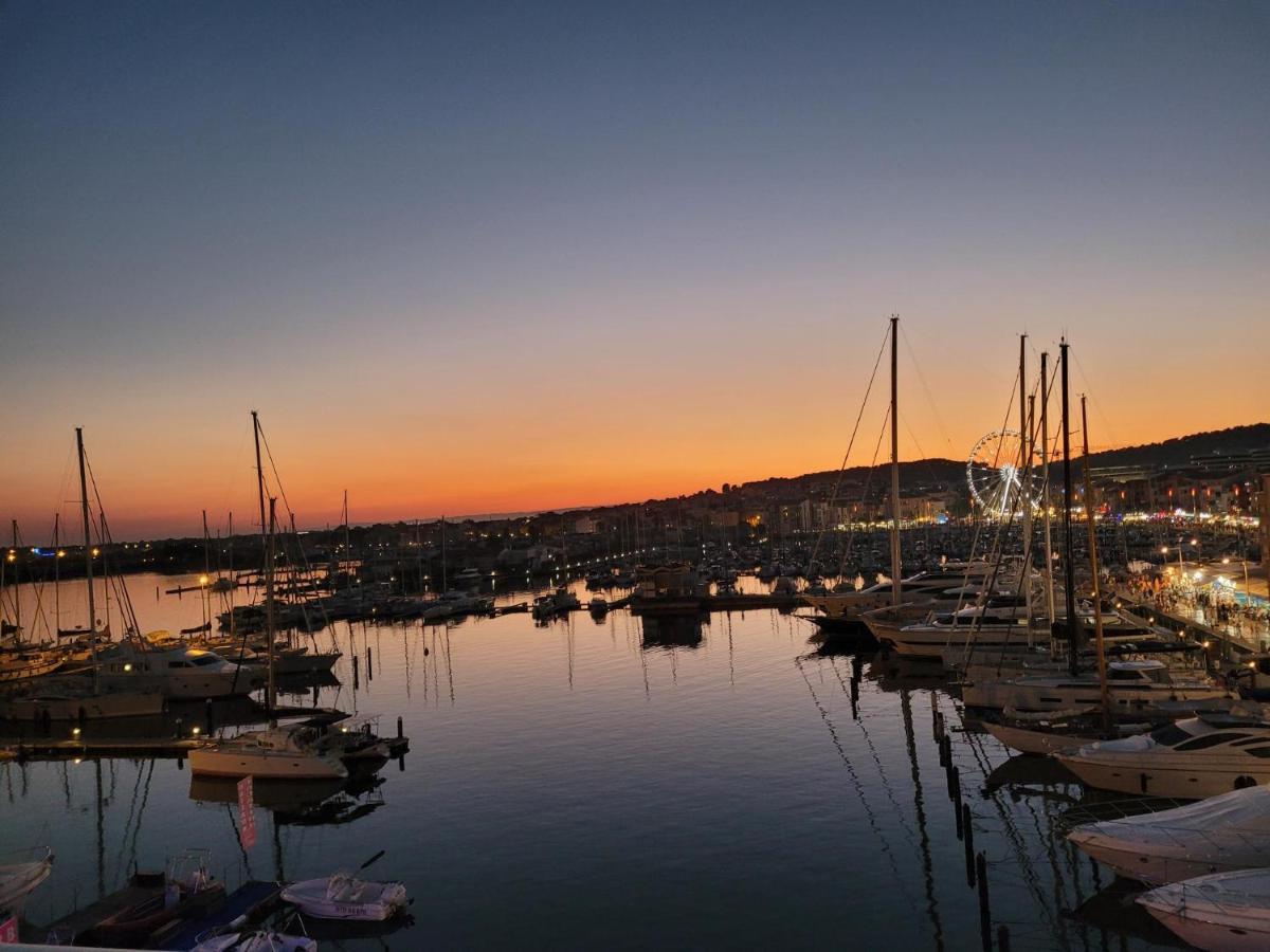 Studio Cap D Agde Vue Port Extérieur photo